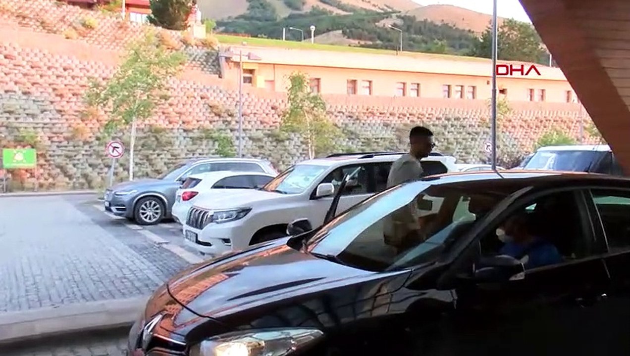 Alper Potuk, Çaykur Rizespor kampına katıldı "İki taraf için de hayırlı olsun"