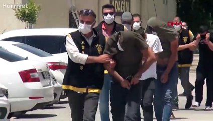 Kendisini ‘Komiser Ömer’ olarak tanıtıp, 150 bin lira dolandırdı