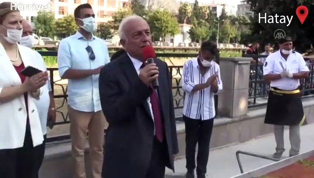 Hatay'ın anavatana katılışının 82'nci yılı 82 metrelik künefeyle kutlandı