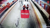 Slovakya'da trenin altına düşen kadın son anda kurtarıldı
