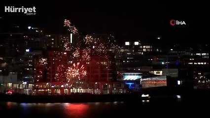 Yeni Zelanda, 2022’ye havai fişek gösterileriyle girdi