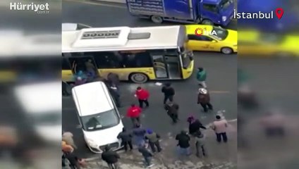 Kağıthane'de otobüsün camını kırıp şoförü ve oğlunu böyle darbettiler