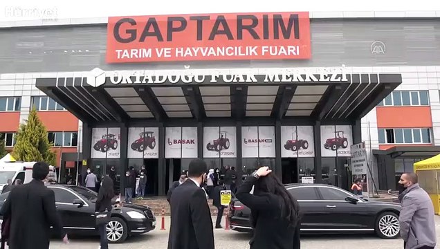 Bakan Pakdemirli, 12. Tarım, Tarım Teknolojileri ve Hayvancılık Fuarı'nda konuştu