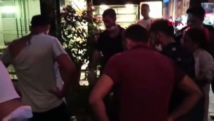 Atık toplayıcısı Afgan, kendisine saldıran üç kişiden birisini böyle yakaladı