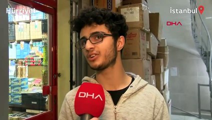 Cep telefonuna bakarak yürürken açık ızgaradan aşağıya düştü! İşte o anlar...