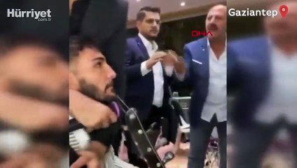 Gaziantep'te müzisyenin sazını kırıp yüzüne tekme attı