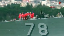 ABD savaş gemileri peş peşe geçti... Çok sayıda askerin İstanbul Boğazı'nı seyrettiği görüldü