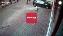 İstanbul'da pitbullun çocuğa saldırdığı dehşet anları güvenlik kamerasında