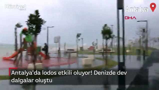 Antalya'da lodos etkili oluyor! Denizde dev dalgalar oluştu