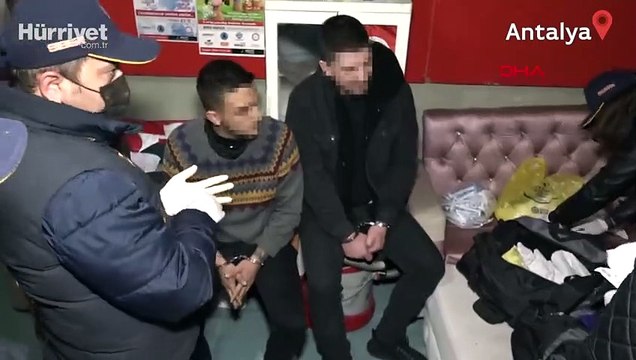 Şafak operasyonunda polisi gören şüpheli: Hoş geldiniz