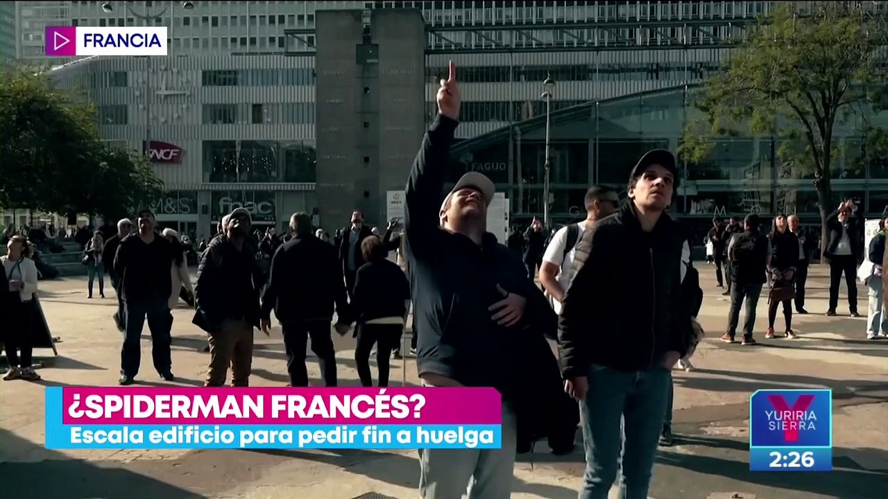 "Spiderman francés" escala edificio en Francia para pedir fin a huelga