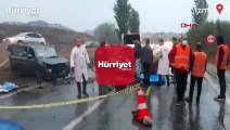 İzmir'de korkunç kaza! İiki otomobil kafa kafaya çarpıştı: 3 ölü, 3 yaralı