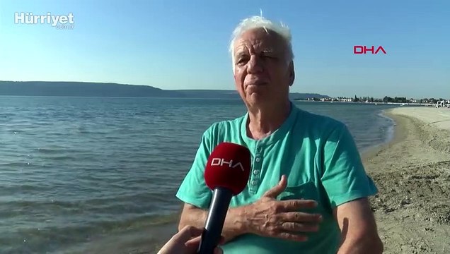 Geçen yıl balıklarla yüzdüğü bölgede müsilajın neden olduğu tahribatı görüntüledi