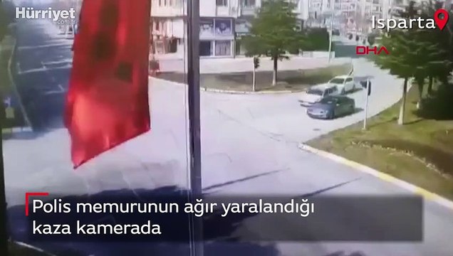 Polis memurunun ağır yaralandığı feci kaza kamerada