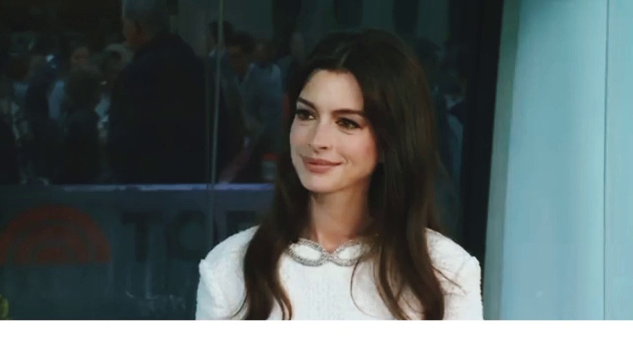 Anne Hathaway Talks New Texting Relationship With Anthony Hopkins