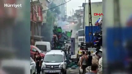 Sultangazi'de elektrik kabloları patlamalarla yandı