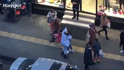 Eve gelmeyen kızını saçından tutup götürmek istedi