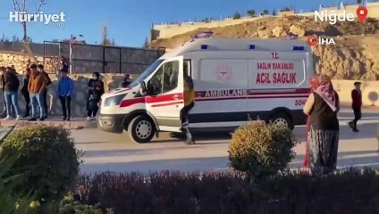 Niğde'de feci kaza: Yolcular camdan yola fırladı