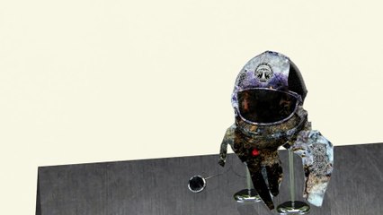 Astronauta russo preso no espaço? Idosa cai em golpe e perde dinheiro
