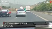 Otobanda tehlikeli yolculuk! Canlarını hiçe saydılar