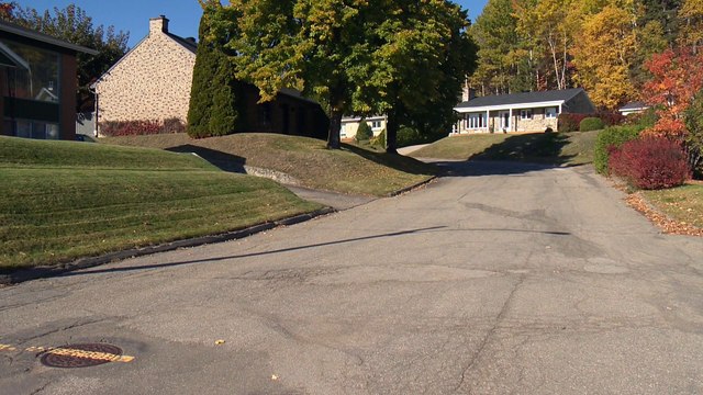 CH 12 Oct TOPO Rues interdites aux poids lourd La Malbaie WEB