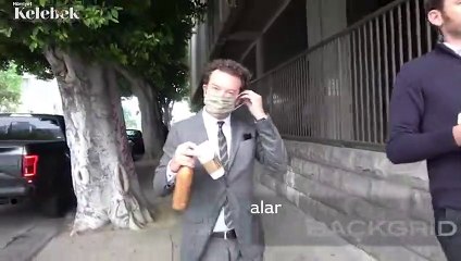 Uyandım ve bir baktım ki benimle sevişiyor