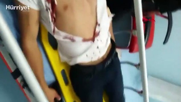 Bahşiş için düğün konvoyunun önünü kesen gençleri dövdüler