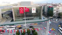 Açılışı 29 Ekim'de yapılacak olan Atatürk Kültür Merkezi (AKM)'nin isim tabelası asıldı