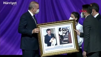 Cumhurbaşkanı Erdoğan, Milli Sporcu Bursu Tanıtım Toplantısı'nda konuştu. 