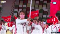 Milli sporcularımız, Tokyo 2020 açılış töreninde geçiş yaptı