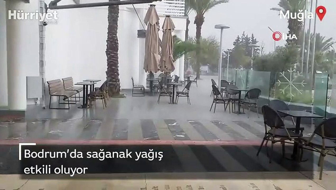 Bodrum’da sağanak yağış etkili oluyor