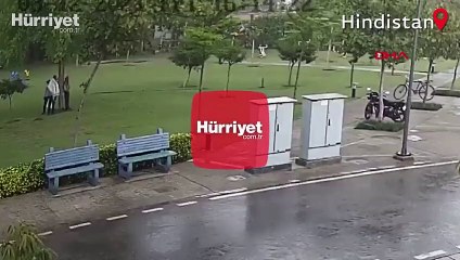 Yağmurdan ağaca sığınanlara yıldırım düştü! İşte o dehşet anları
