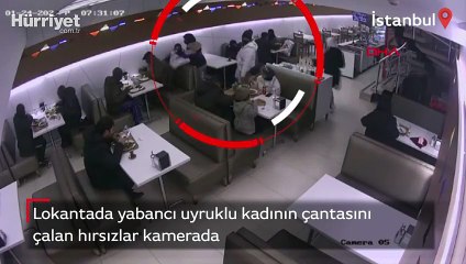 Şişli'deki yabancı uyruklu kadının çantasını çalan hırsızlar kamerada