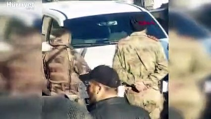 Afrin'de PKK/YPG üyesi iki kadın canlı bomba, eylem öncesi bombalarla yakalandı