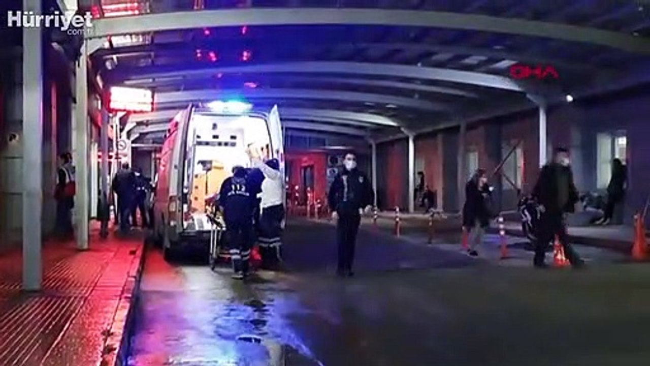 Bursa'da aşırı hız nedeniyle kontrolden çıkan otomobil ağaca çarptı, sürücü ağır yaralandı