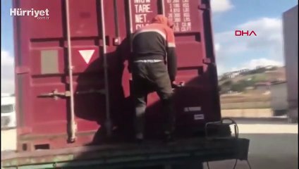 Büyükçemece'de 7 milyon değerinde kaçak tütün, cinsel içerikli jel ve parfüm yakalandı