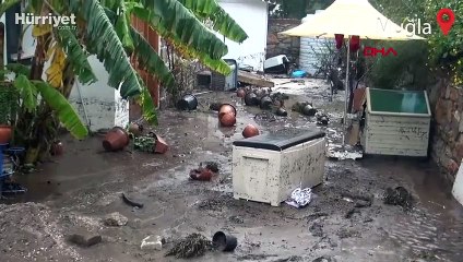 Bodrum'da sağanak yağmur su baskınlarına neden oldu