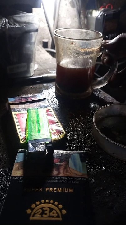 Menikmati_kopi