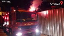 Amasya'da otel olarak kullanılan tarihi konak alev alev yandı