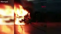 Küçükçekmece'de İETT otobüsü alev alev yandı