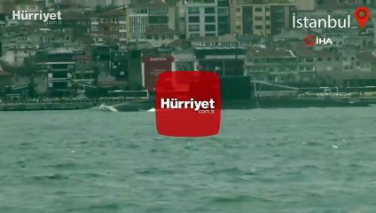 Rus denizaltısı İstanbul Boğazı'ndan geçti