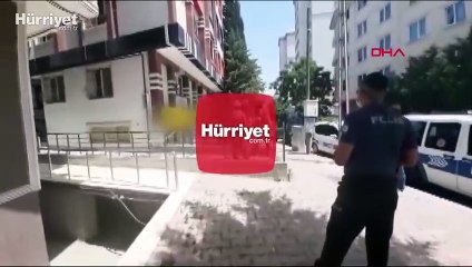 Esenyurt'ta göğsüne silah dayayan kadın hareketliliğe neden oldu