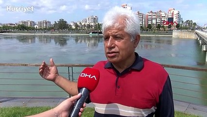 Konyaaltı Plajı'na dökülen Boğaçayı yosunla kaplandı