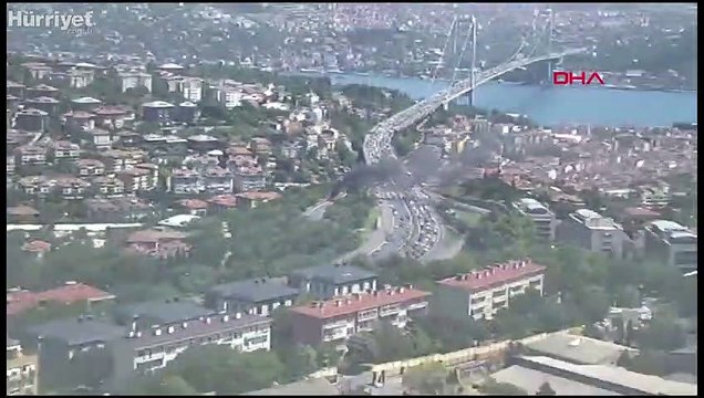 15 Temmuz Şehitler Köprüsü bağlantı yolunda otomobil yangını