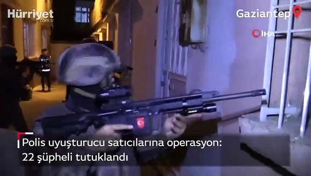 Polis uyuşturucu satıcılarına operasyon: 22 şüpheli tutuklandı