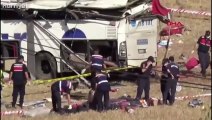 Balıkesir'de yolcu otobüsü takla attı: Çok sayıda ölü ve yaralı var