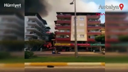 Massive forest fire engulfs Mediterranean district