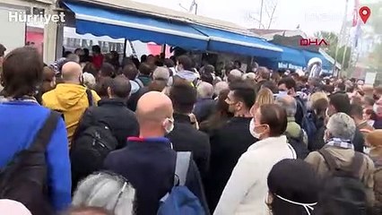 Bostancı'daki Adalar İskelesi'nde 'sis' yoğunluğu