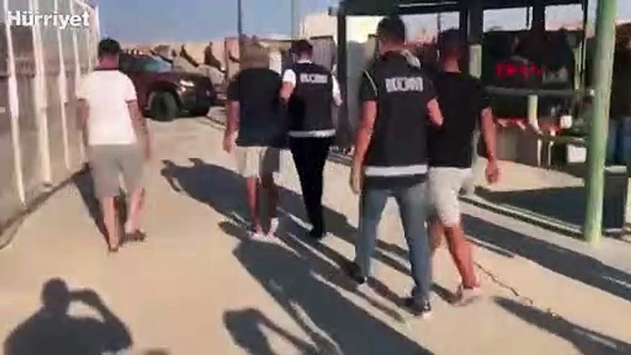 Muğla'da FETÖ operasyonu  7'si eski emniyet müdürü 12 kişiye gözaltı