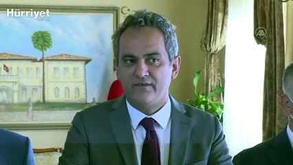 Milli Eğitim Bakanı Mahmut Özer'den aşı açıklaması